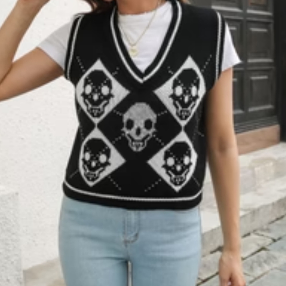 NWOT White/Blk Argyle Skull Knit V-neck Shirt Vest M - Picture 7 of 7